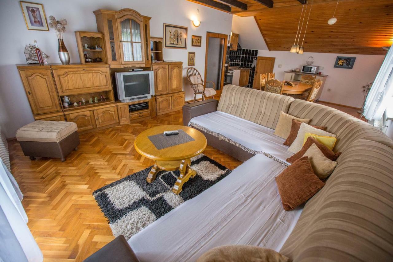 Apartman Ruzica Ogulin Eksteriør bilde