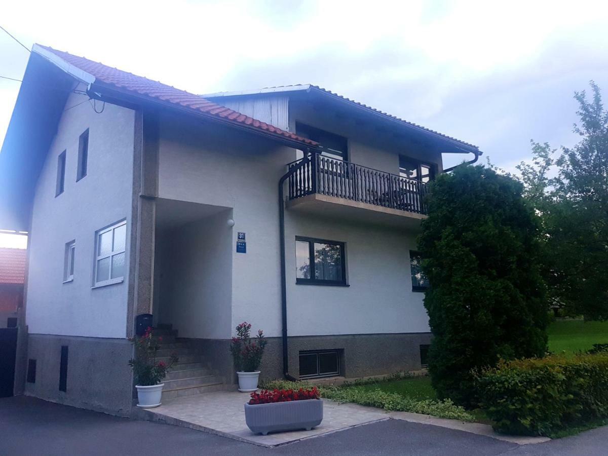 Apartman Ruzica Ogulin Eksteriør bilde